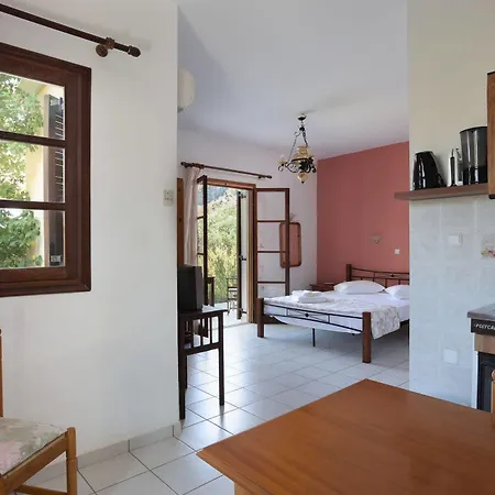 Village 2* Monemvasía