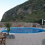 Aparthotel Village