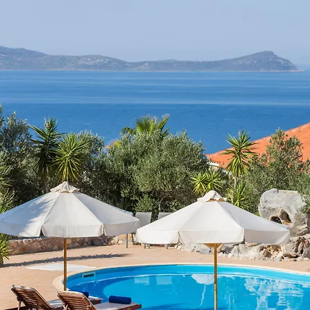 Village アパートホテル