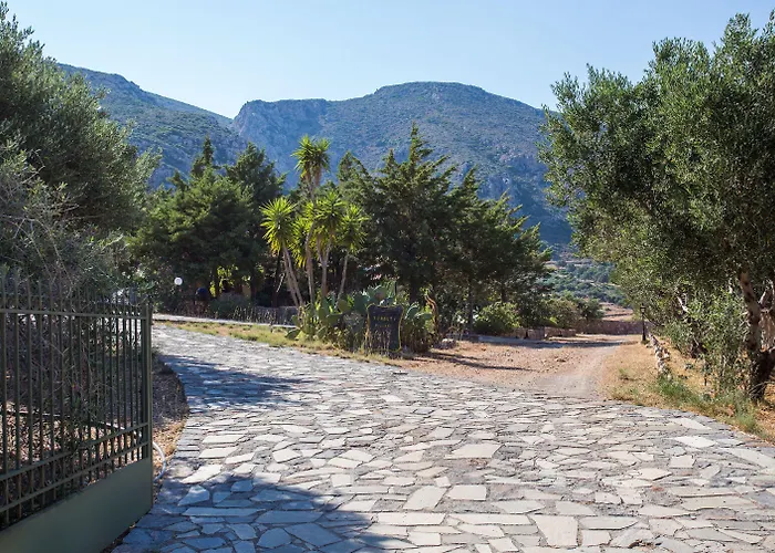 Apart-hotel Village 3*