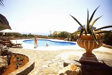 מלון דירות Village