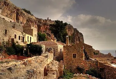 Village 4*
